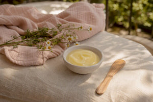 Postpartum skincare natural: a gentle routine for new mums