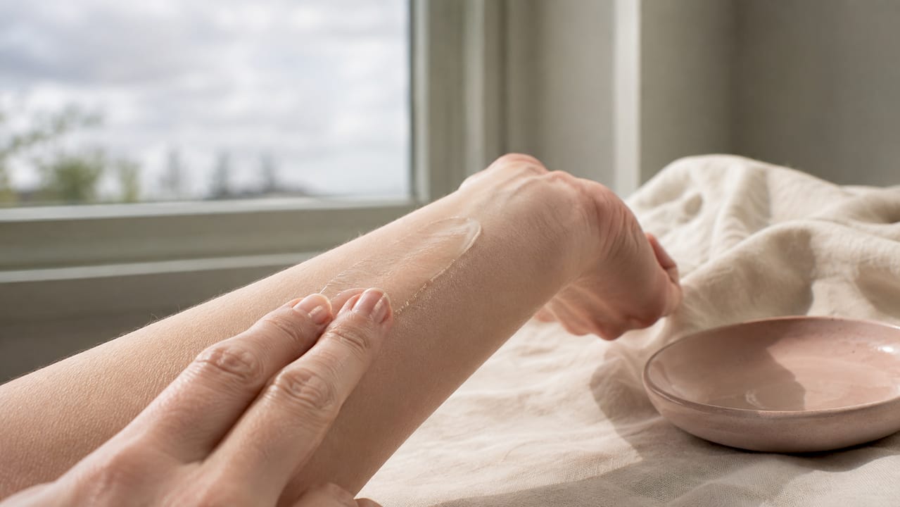 SPF 50+ Sunscreen for UK Sun Allergy: Antioxidants Calm Flares